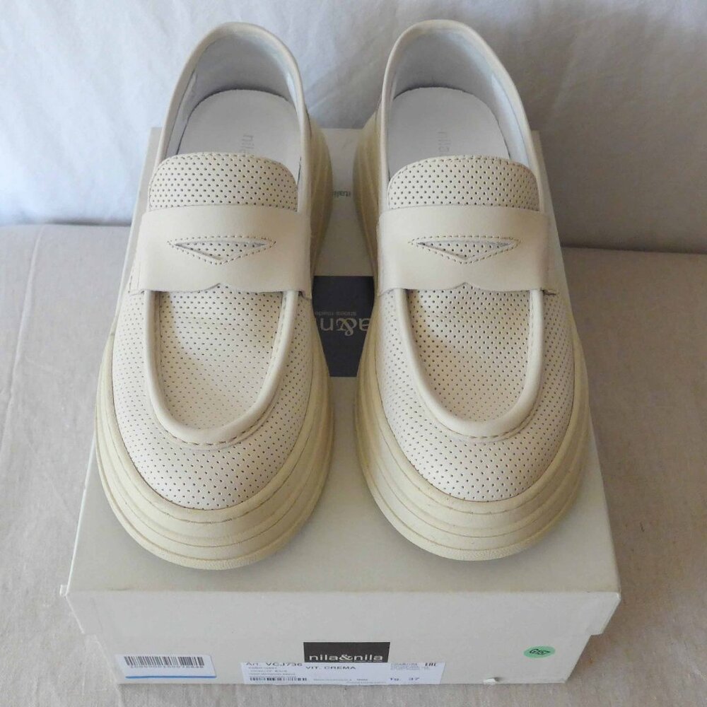 NWT Nila & Nila Women 37 (7) Platform Leather Loafer